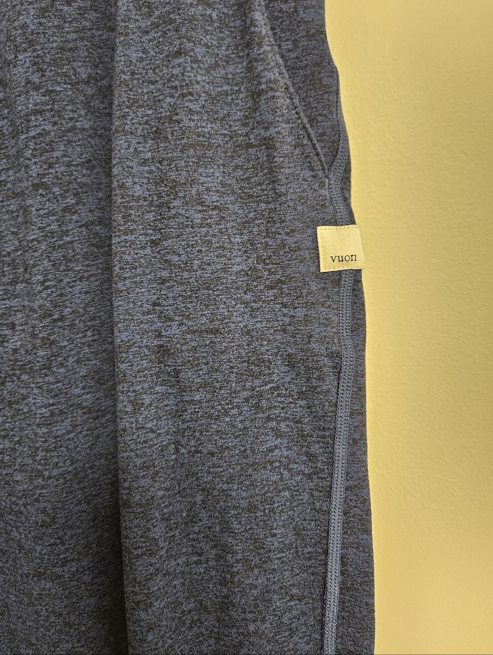 Vuori Large Women's Performance Joggers in Midnight Heather Blue - Picture 9 of 11
